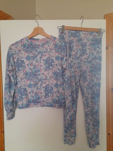 girls pyjamas