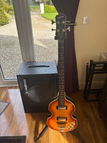 Epiphone Viola Bass + TC Electronics Combo