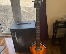 Epiphone Viola Bass + TC Electronics Combo