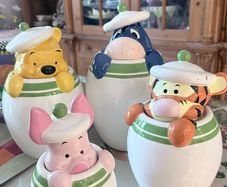 DISNEY Storage or Cookie Jars Winnie the Pooh