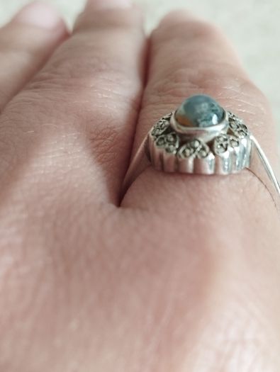 Sterling Silver Ring with Labradorite and Marcasite.