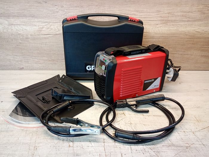 Greencut MMA-200 Inverter Arc Welder Kit, 200 A