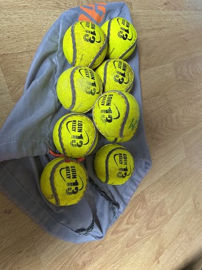 Hurling Sliotars