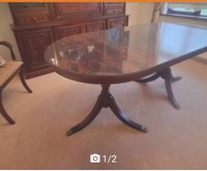 Large Oval Mahogany Dining Table  with six Matching Chairs in excellent condition with matching glass top