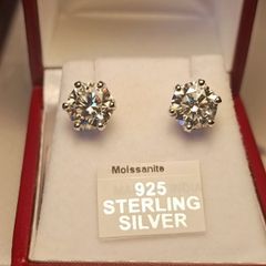 2ct+2ct Moissanite Solitaire Studs