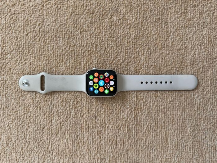 Apple Watch SE (44mm) excellent condition