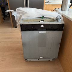 Fully integrated dishwasher Siemens IQ700