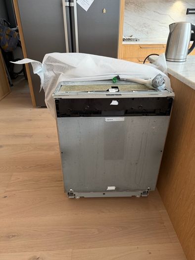 Fully integrated dishwasher Siemens IQ700