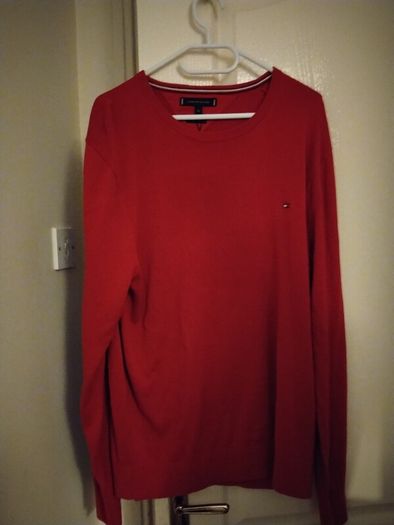 bundle of 2 Tommy Hilfiger mens wear