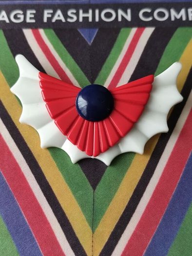 Large Vintage Brooch