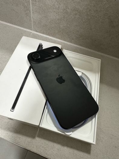 iPhone Air