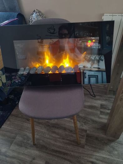 Electric fire. Aspen wall mounted electric fire Now Reduced to thirty euro