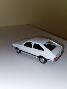 Volkswagen Passat 1:43 model car