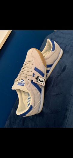 Oasis - Adidas "Gallagher" Trainers size 9