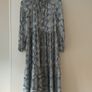 4 Dresses Image 9