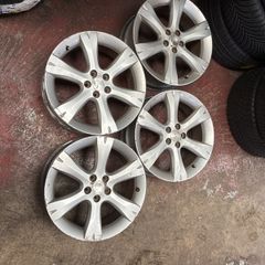Subaru 17" wheels
