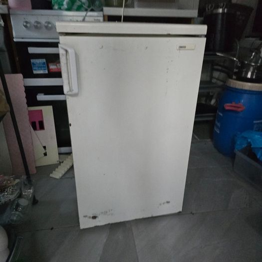 fridge