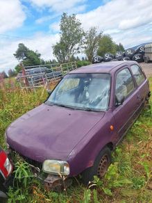 Breaking k11 Nissan Micra 97