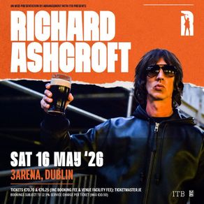 Richard Ashcroft Standing