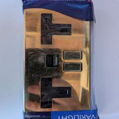 Varilight polished Brass Double Sockets, USB & Standard