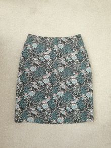 Stunning Laura Ashley skirt size 8