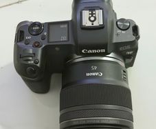 Canon Rf 45mm 1.2 Lens