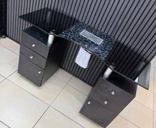 manicure desk