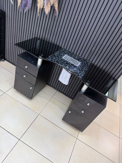 manicure desk