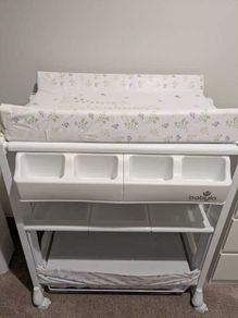 Babylo changing table with bath