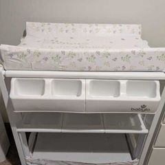 Babylo changing table with bath
