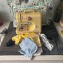 Childs sewing machine Image 3