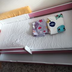 children's bed  girl