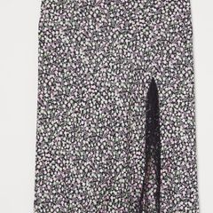H&M ditsey print skirt
