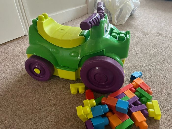 Mega Bloks Ride and Chomp Croc