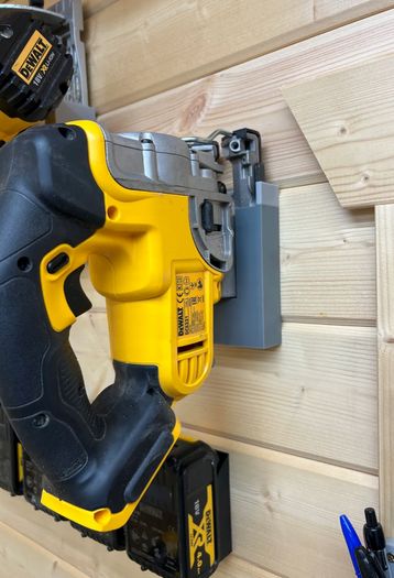 Bracket/holder DeWalt jigsaw (DCS331)