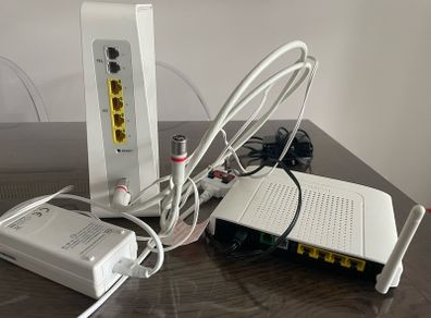 Virgin Media Hub 3.0 and Technicolor TG703 routers