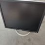 Dell Ultrasharp 19" Hd Lcd 1901fp + Dell 17" Lcd E171fp Image 3
