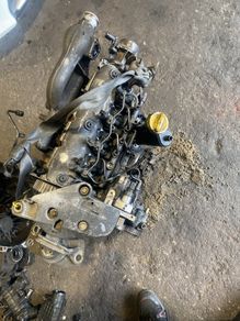 Renaukt Trafic 1.9 F9Q Vivaro Engine