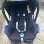 Maxi Cosi car seat + isofix base Image 2