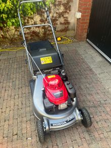 Honda HRD 536 lawnmower