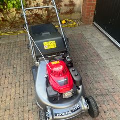 Honda HRD 536 lawnmower
