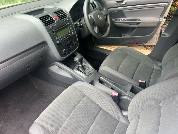 2004 Volkswagen Golf