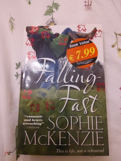 Falling Fast by Sophie Mckenzie