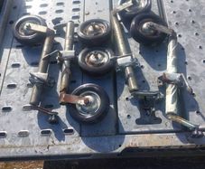 4 jockey wheels