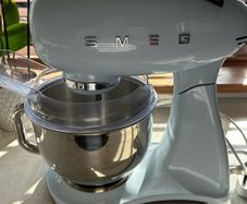 Smeg 50s style stand mixer Pastel blue