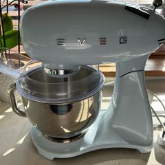 Smeg 50s style stand mixer Pastel blue