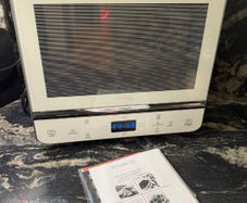 Whirlpool MAX 49 WSL with Quartz Grill Dual Function CRISP, STEAM, Child Safety