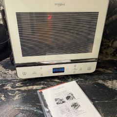 Whirlpool MAX 49 WSL with Quartz Grill Dual Function CRISP, STEAM, Child Safety