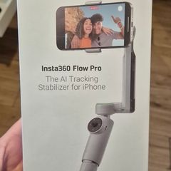 Insta360 Flow Pro - AI Tracking Smartphone Gimbal