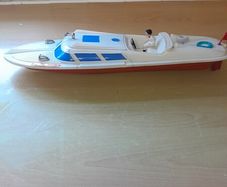 vintage 1970s wind up speed boat made in west Germany.